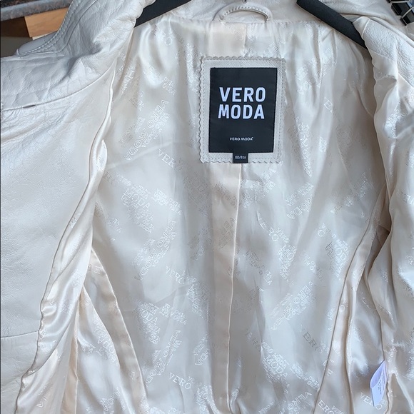 Vera Moda Jacket - Picture 6 of 8